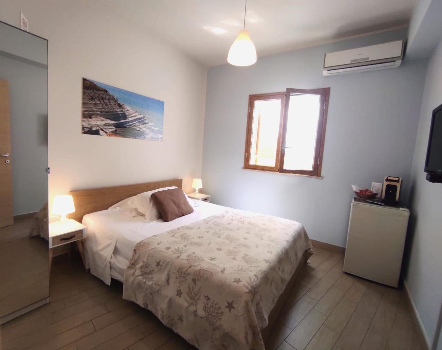 Case Vacanze Baia เรอัลมอนเต ภายนอก รูปภาพ